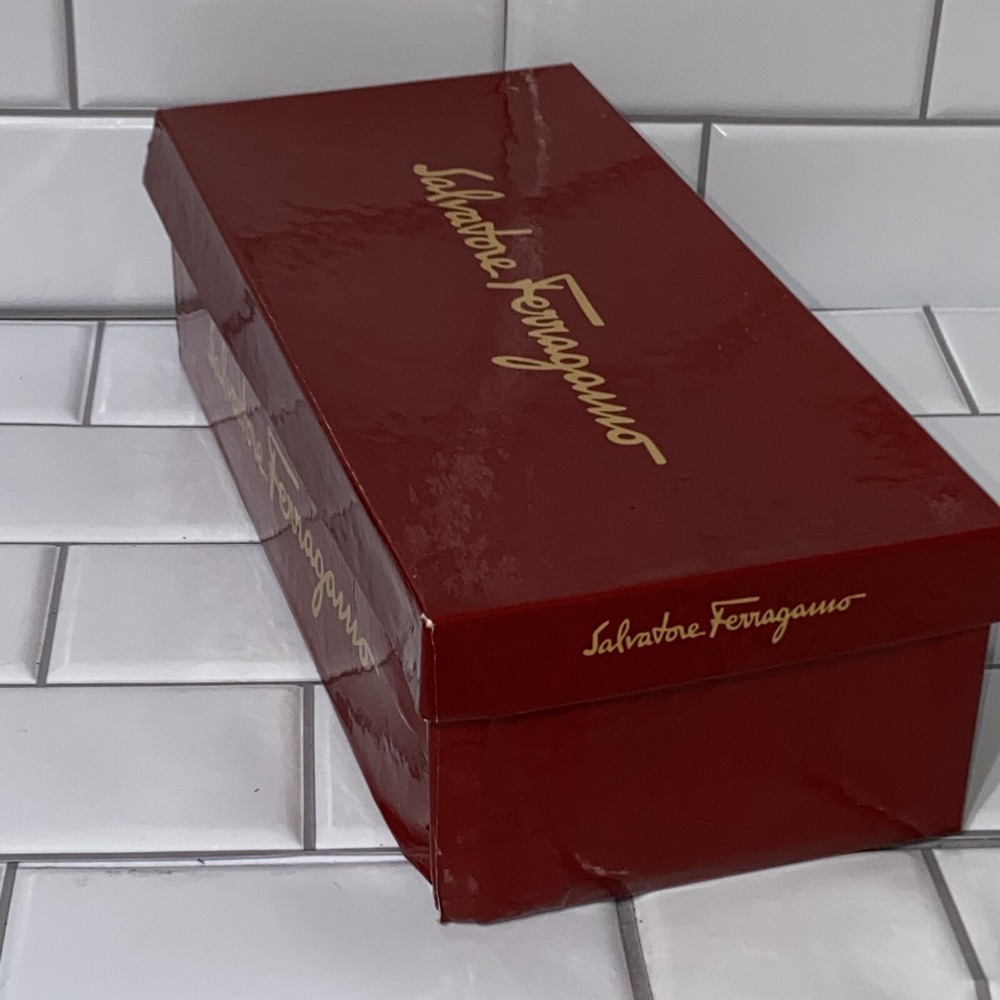 SALVATORE FERRAGAMO Women's Kitten Pump 1.75" Heels Brown Leather size 6.5 - Picture 8 of 8